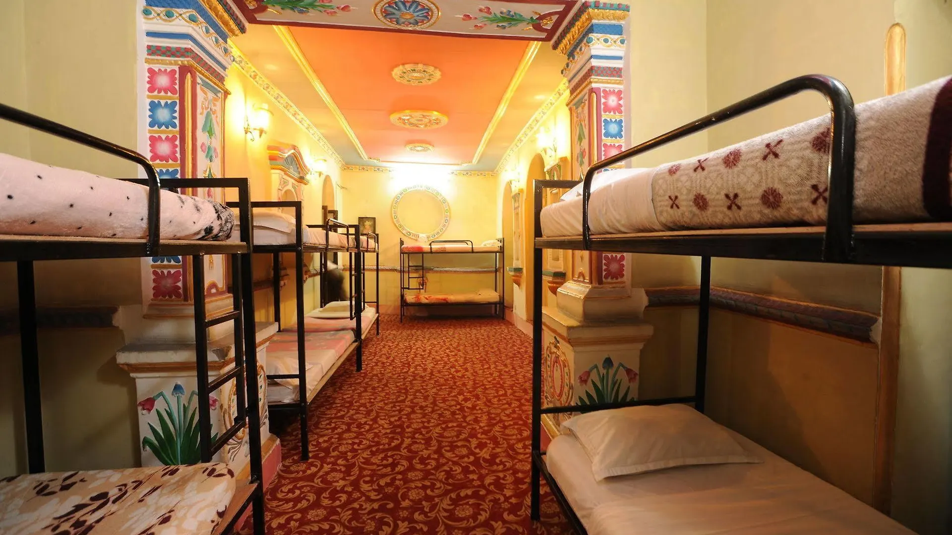 Hotel Himalaya Yoga Kathmandu 3*,
